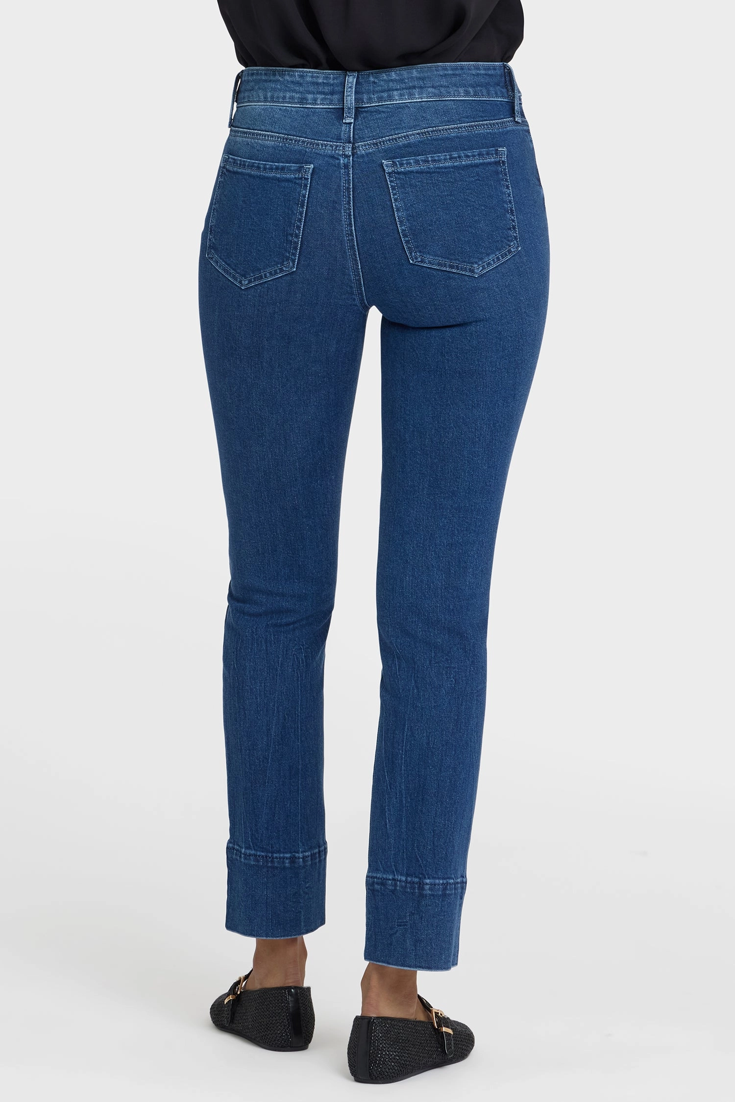 Basic Comfort Relaxed Cut Sheri Slim Jeans In Petite - Cool Marine