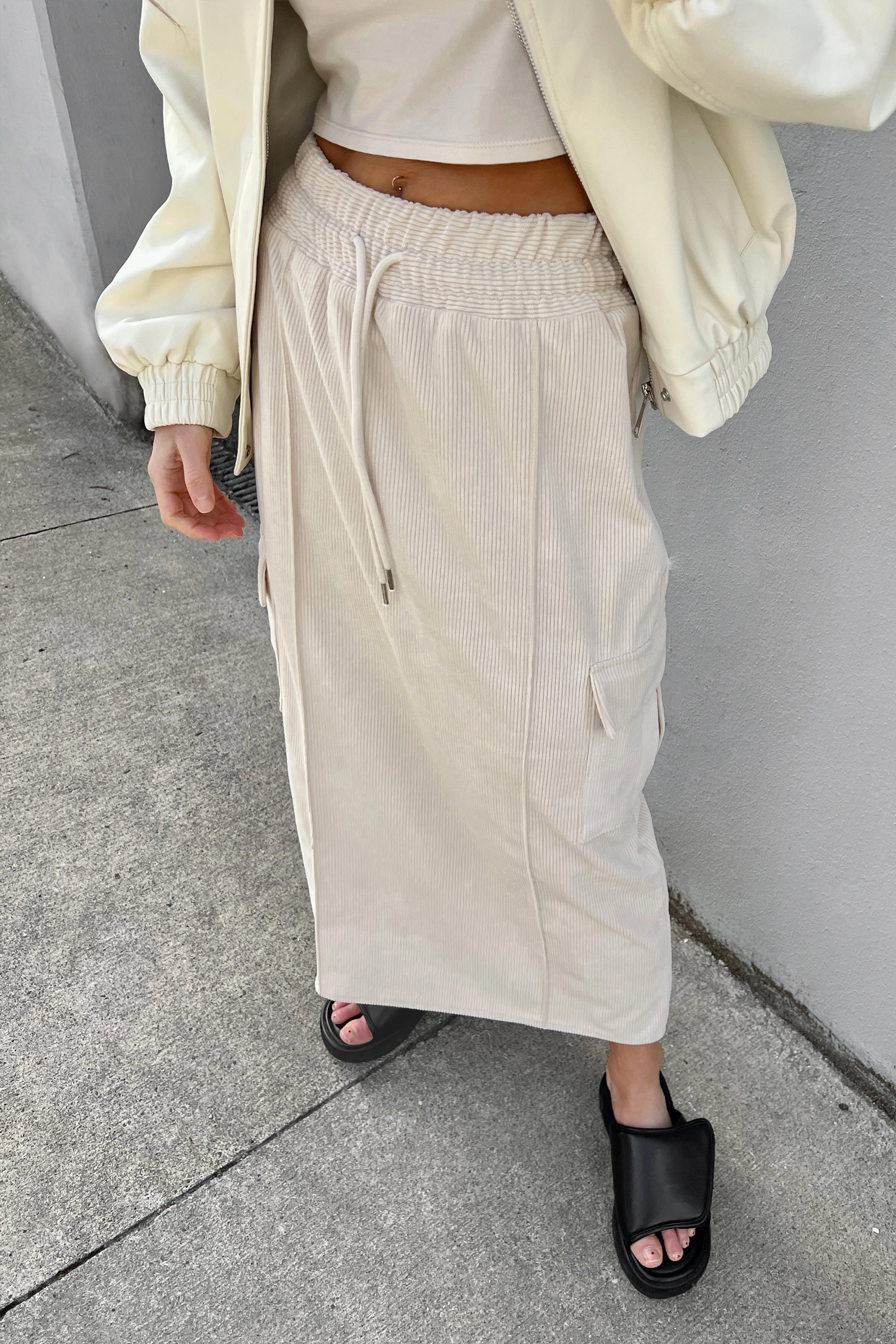 MIDI CORDUROY CARGO SKIRT Light Flow Refined Mood