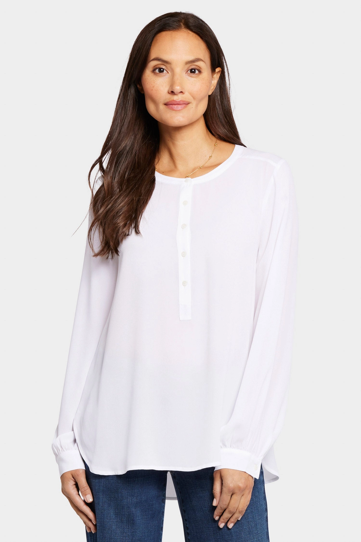Simone Blouse - Optic White Sleek Style Pullover Design