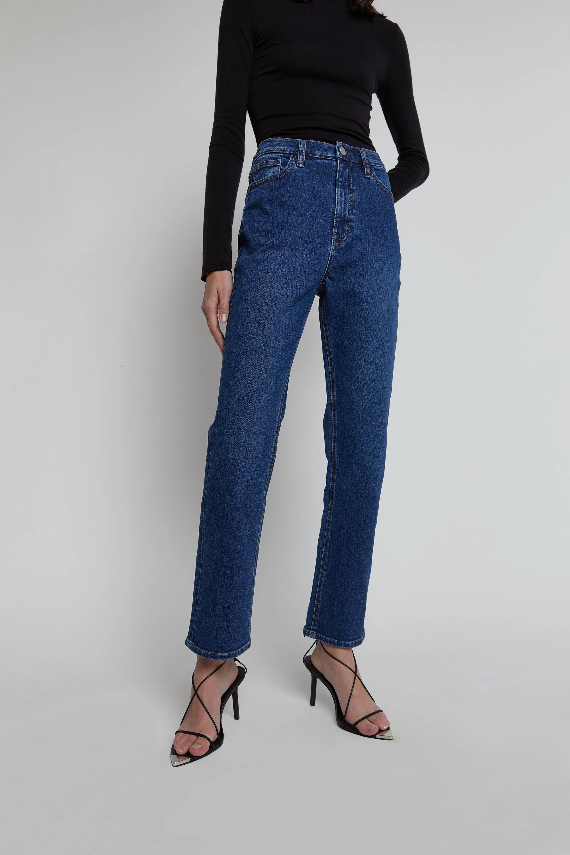 Essential Wear SLIM FIT JEAN