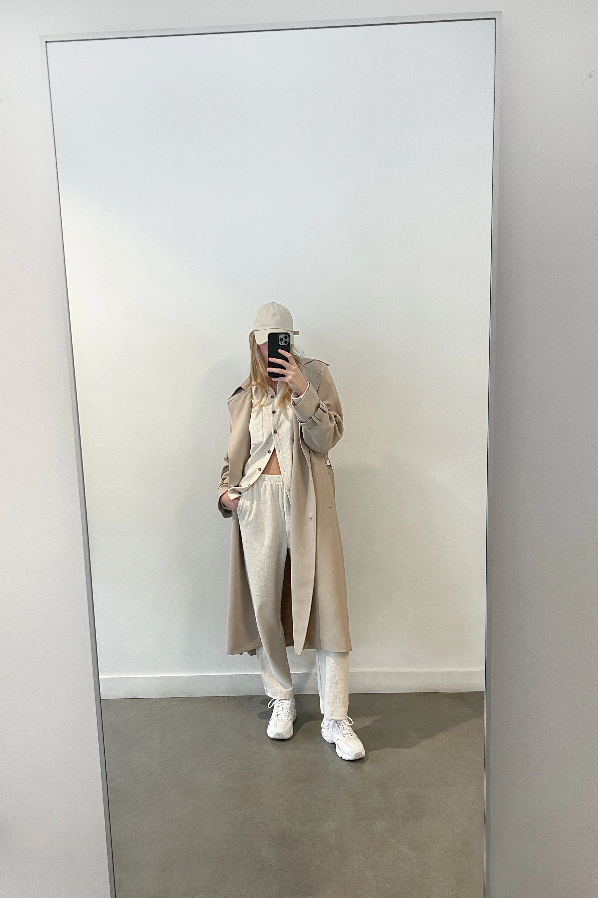 ELASTIC WAIST PANT Moisture Wicking Technology WindResistantMaterial