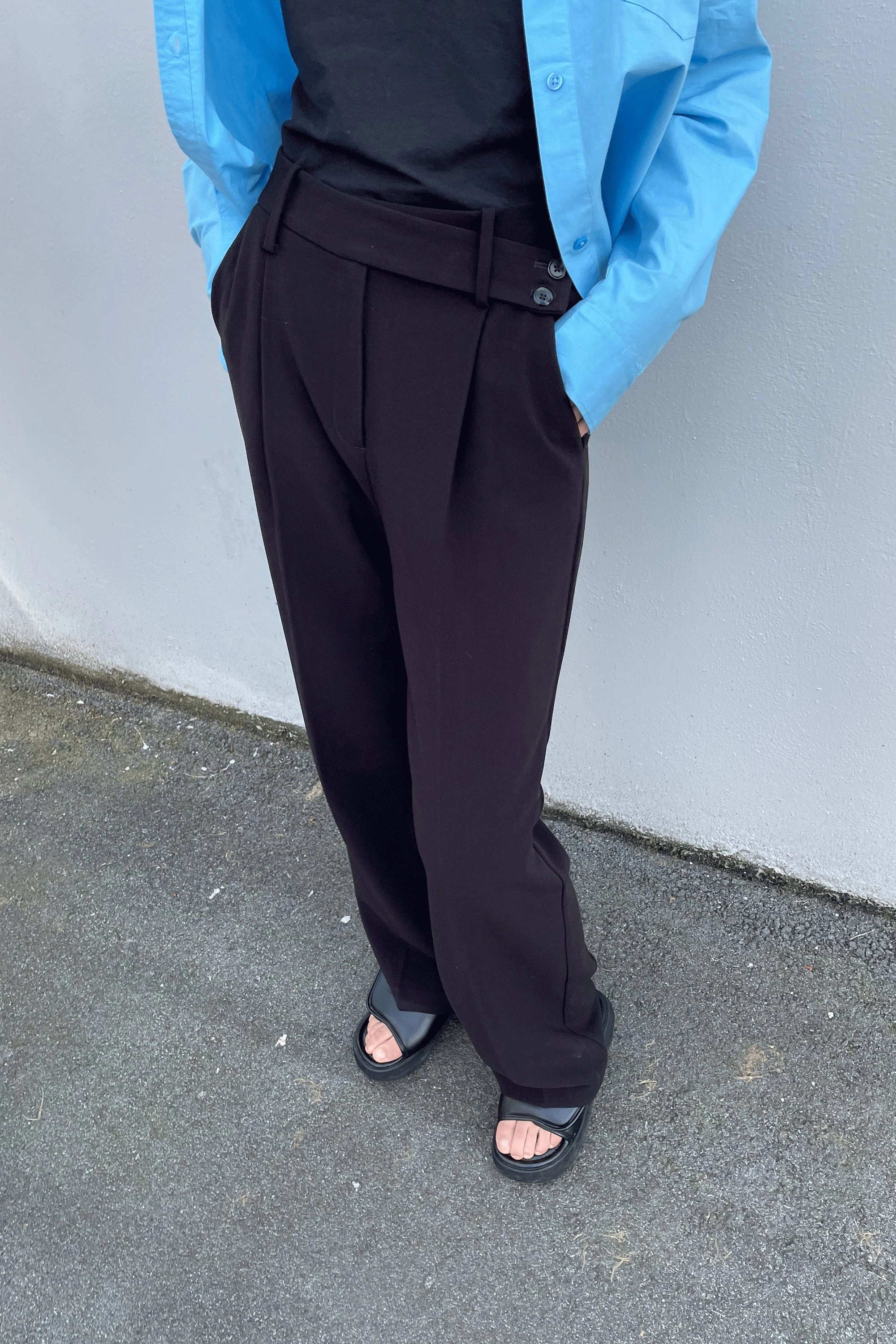 WIDE LEG CROSSOVER PANT Effortless Style