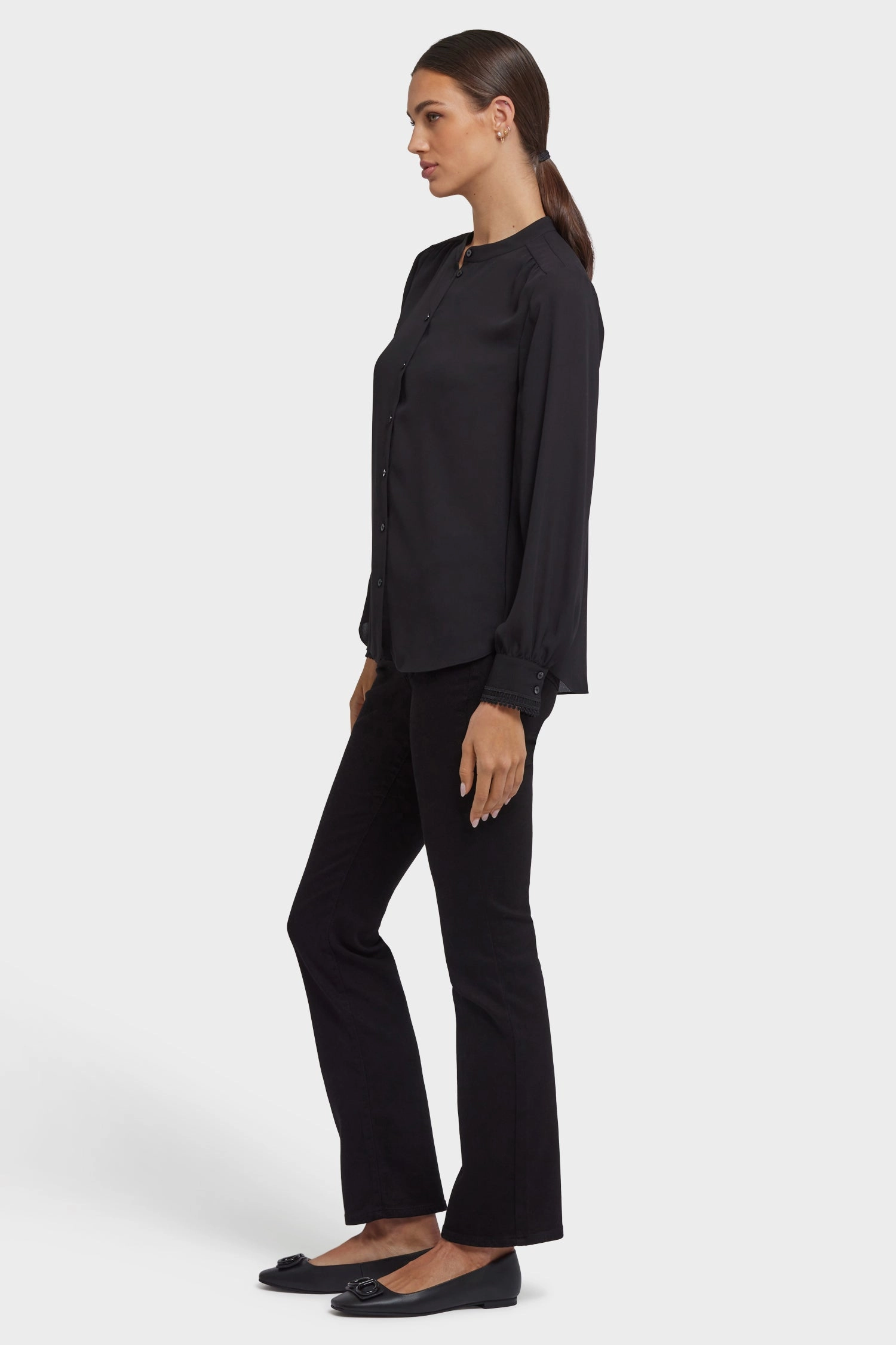 Janie Blouse - Black Monochrome Palette Weekend Adventure