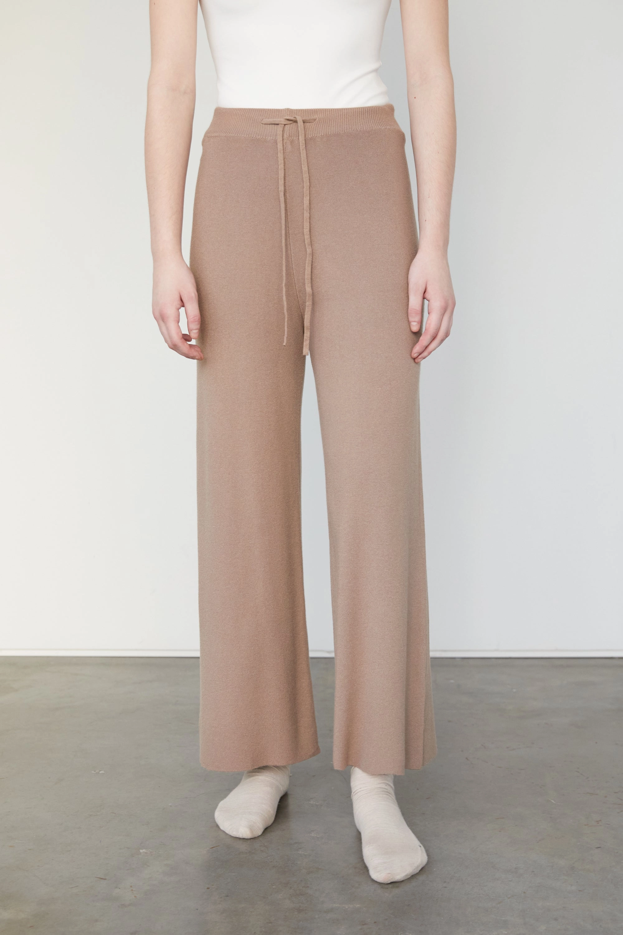 STRAIGHT LEG KNIT PANT Lightweight Layer