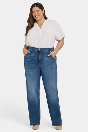 Everyday Outdoor Enthusiast Vibrant Brooke Loose Straight Jeans In Plus Size - Opera Blue
