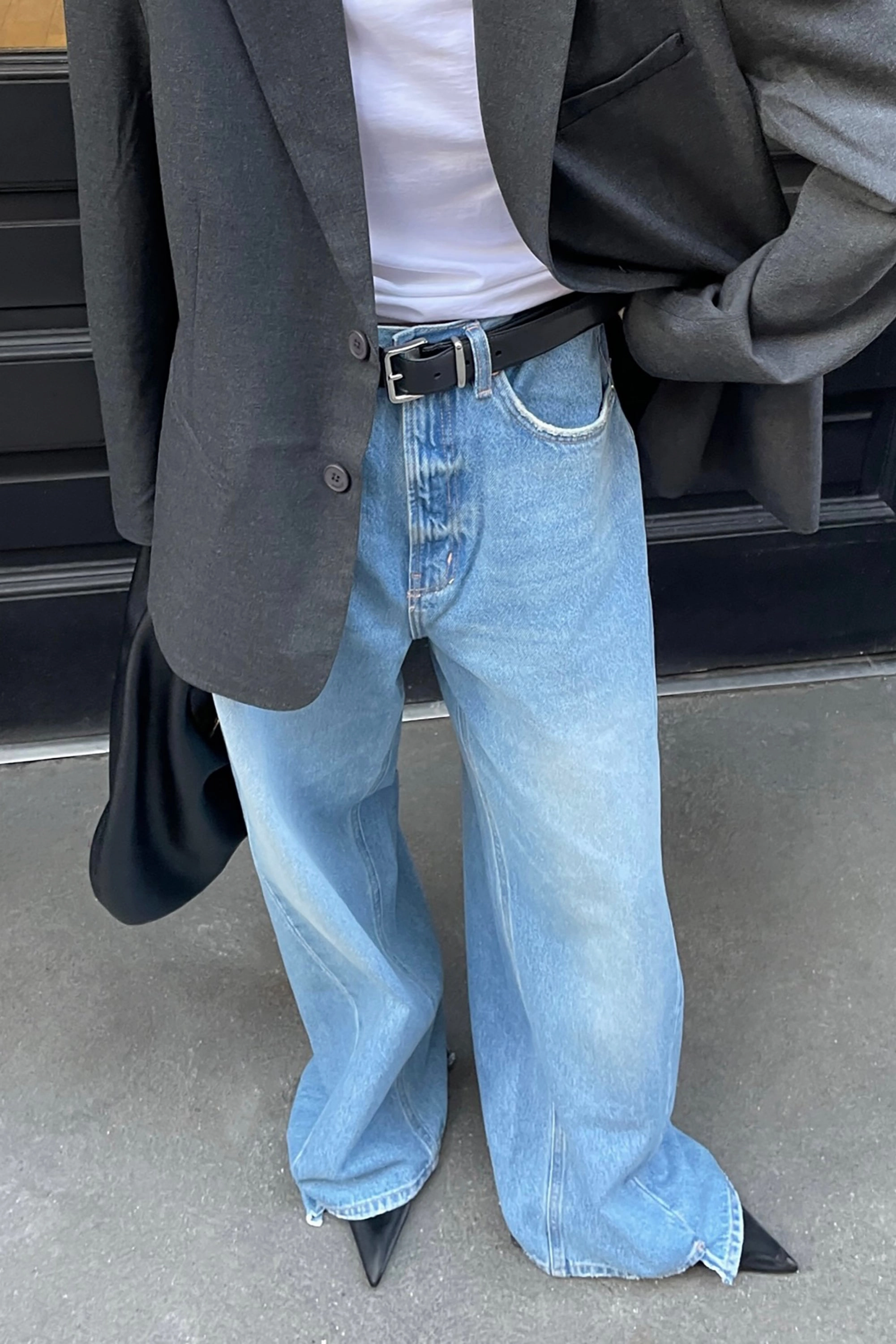 Minimalist Look Sophisticated Look OAK 23 REMIX ASYMMETRICAL HEM HIGH-RISE JEAN