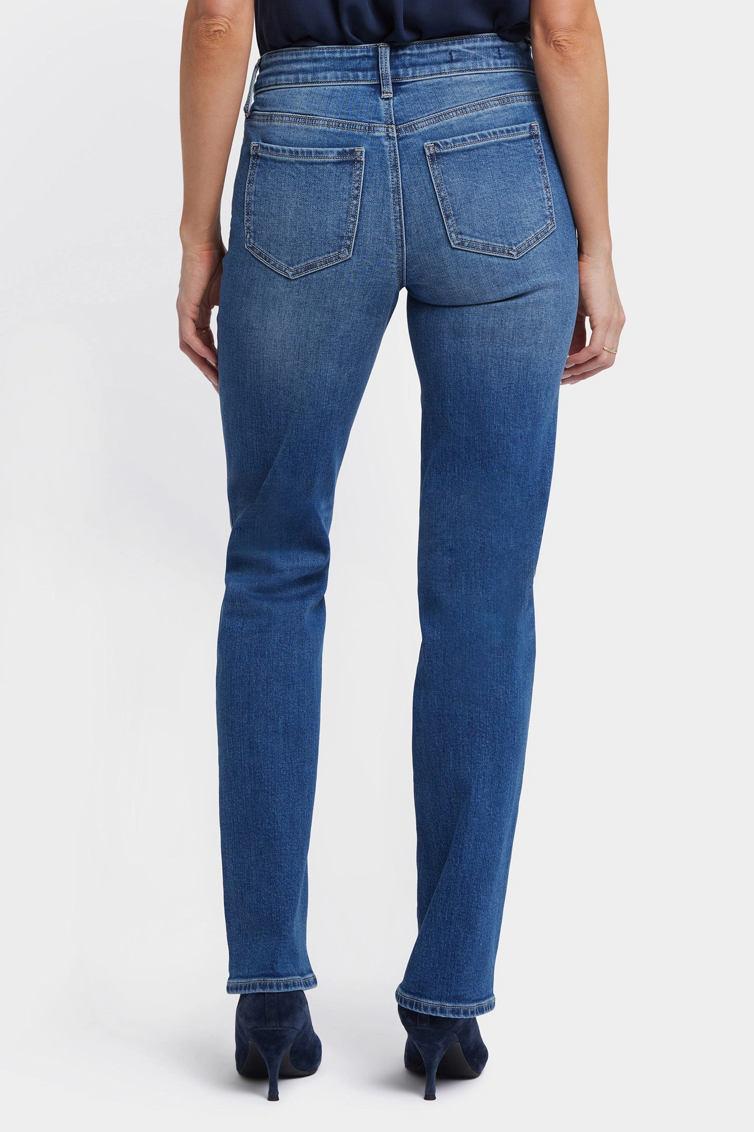 Marilyn Straight Jeans In Long Inseam - Picasso Lake Moisture Wicking Lining