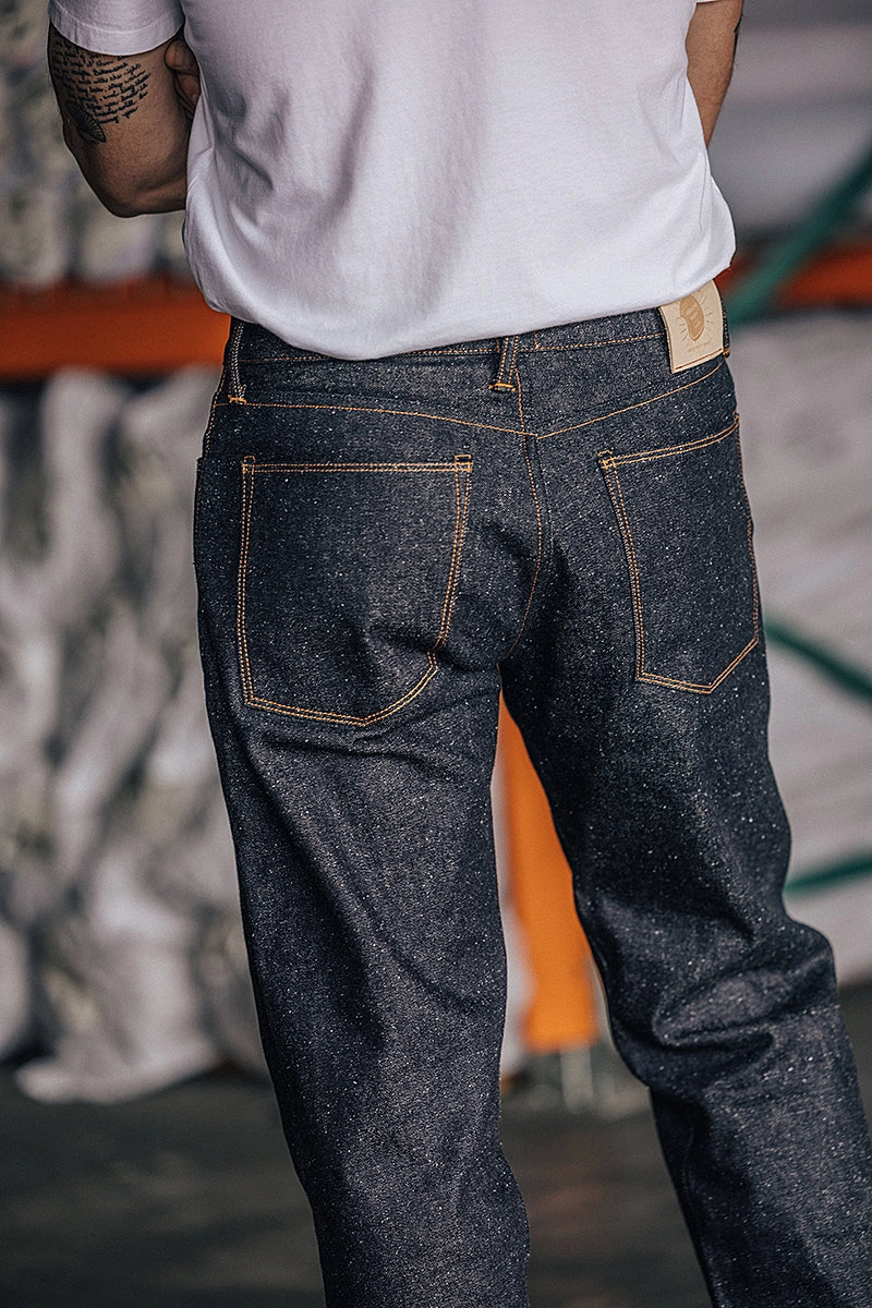Travel Essential Earthy Music Event [The Studio] The Barrel Classic Straight Old Nep - Indigo Raw 13.5oz Selvedge