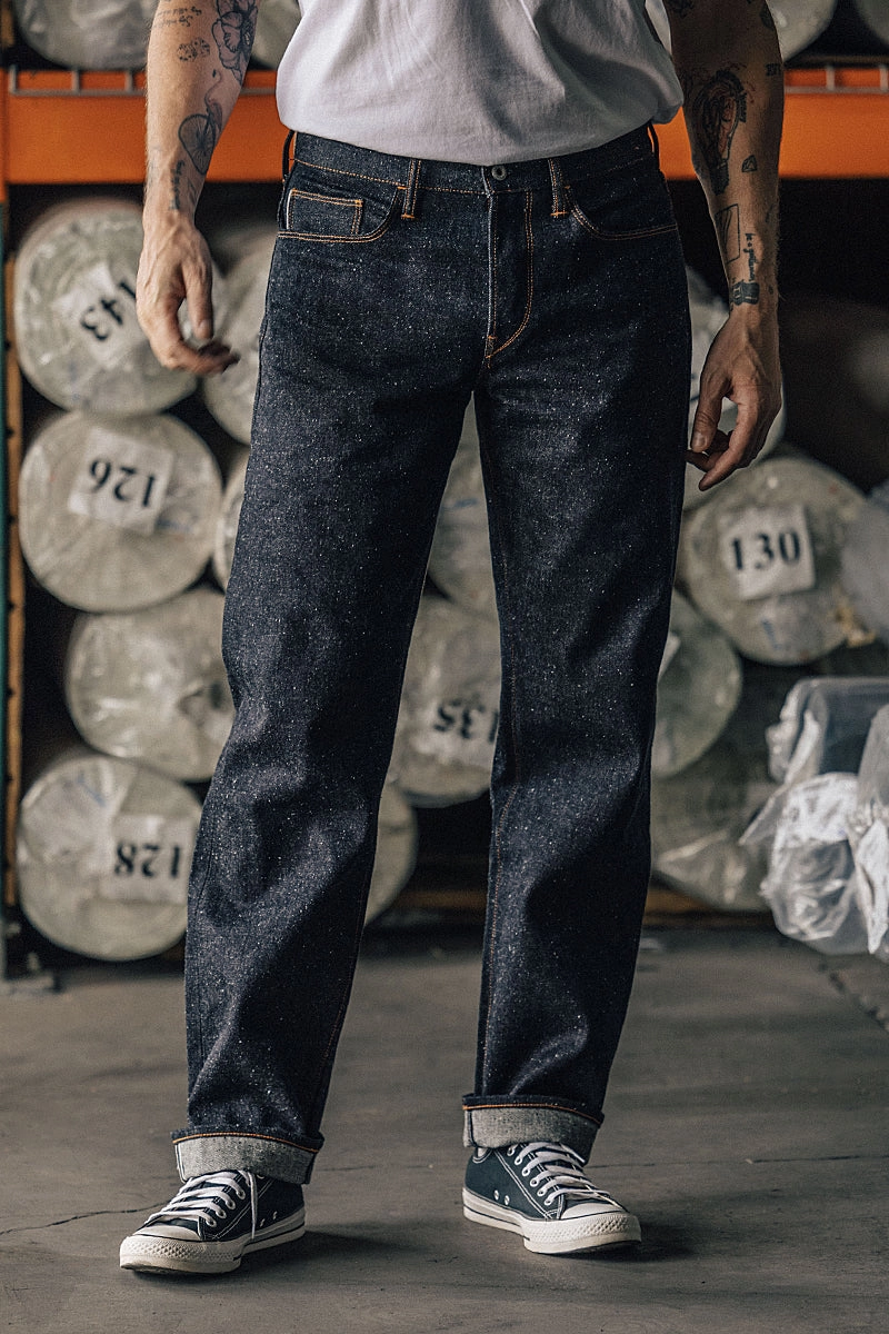 Fresh Attire [The Studio] The Barrel Classic Straight Old Nep - Indigo Raw 13.5oz Selvedge
