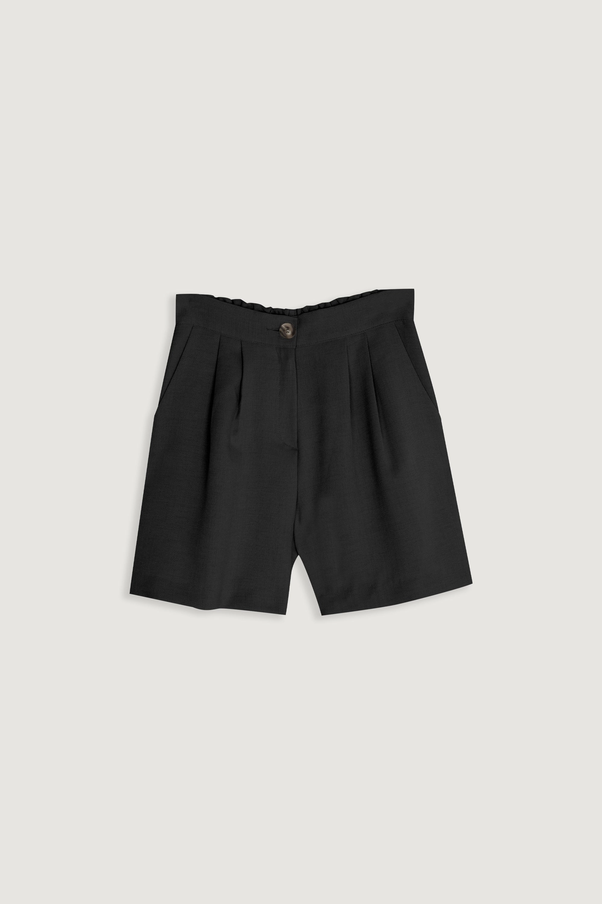 TAILORED SHORT Effortless Movement