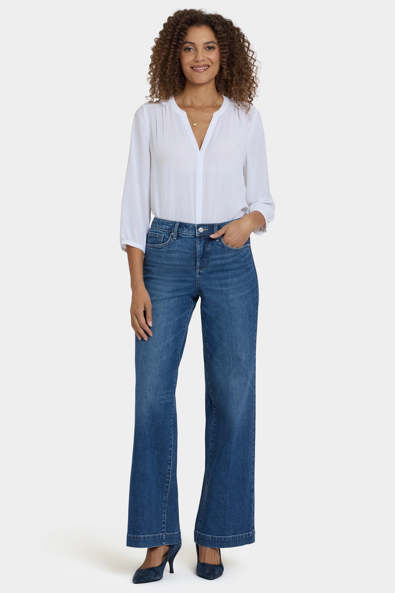 Teresa Wide Leg Jeans In Petite - Lake Notre-Dame Relaxed Basics Essential Comfort
