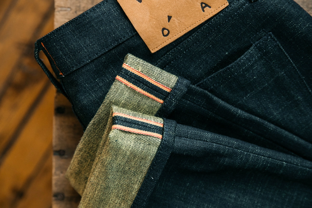 Breathable Brunch Outfit The Pen Slim etched - Green Tea Raw 13oz Selvedge