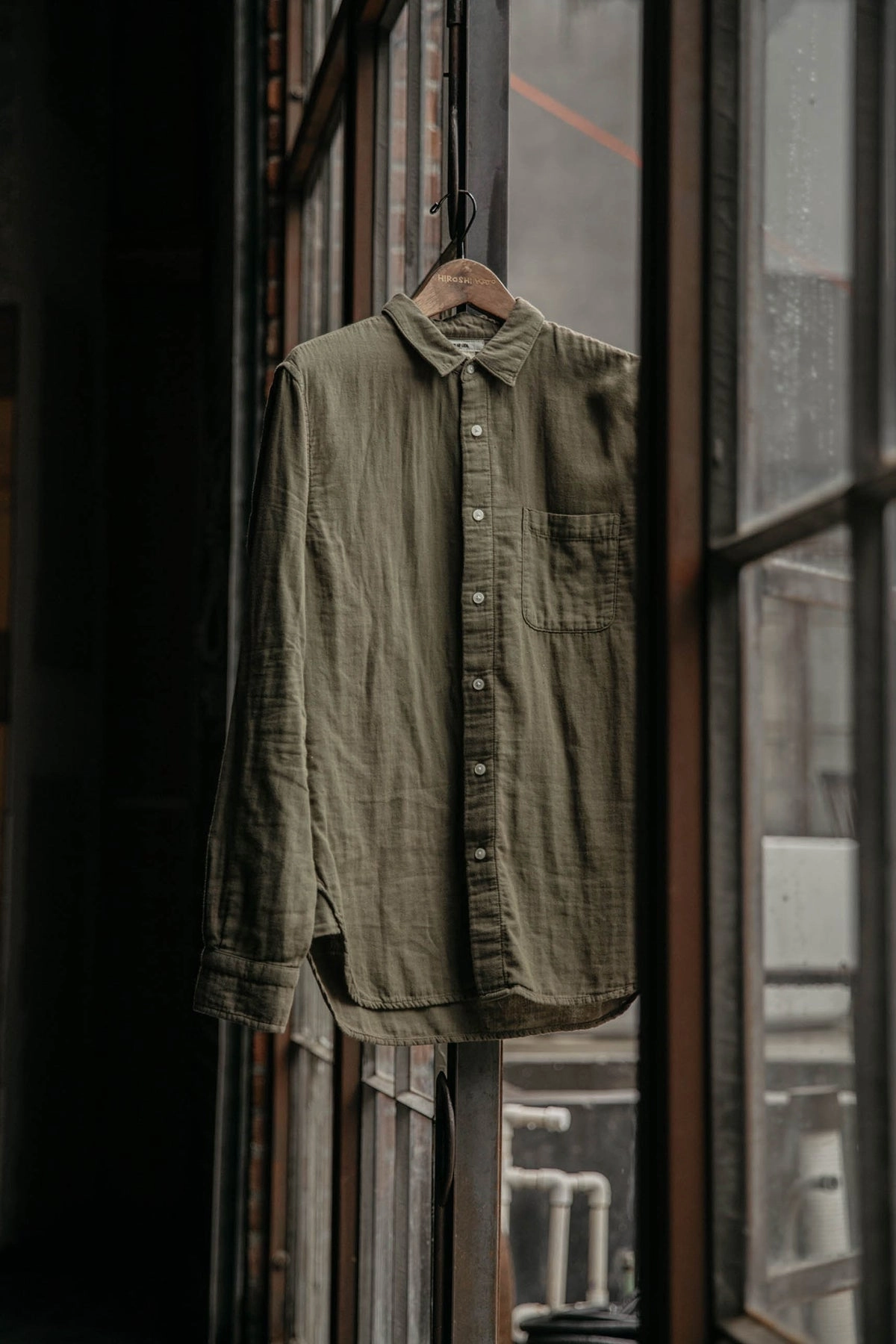 The Ripper Double Gauze Organic Cotton Shirt - Military Green Soft Collar Design