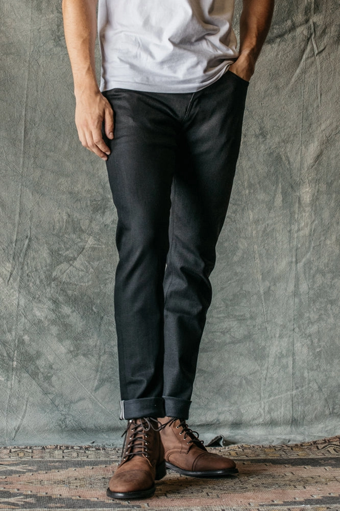 The Scissors Slim tapered - Black Raw 10.5oz Selvedge Weekend Getaway Stylish Common Wear