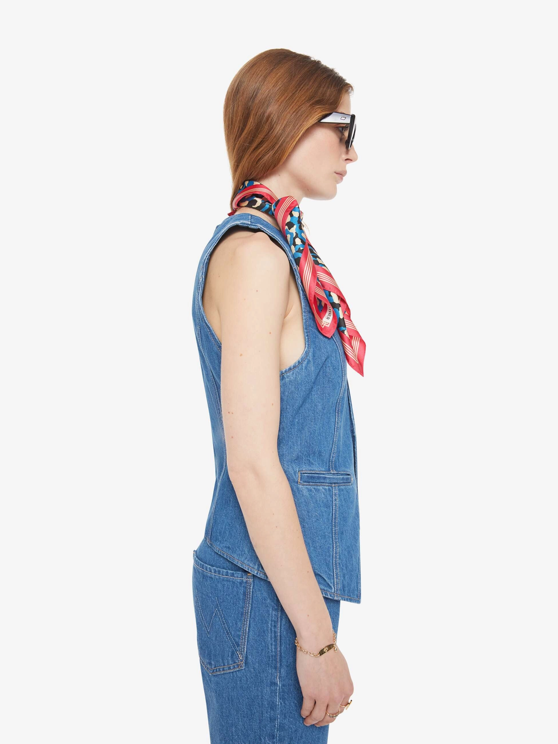 The Vested Interest - Scoot This Way Mild Weather Layer Compression Packability