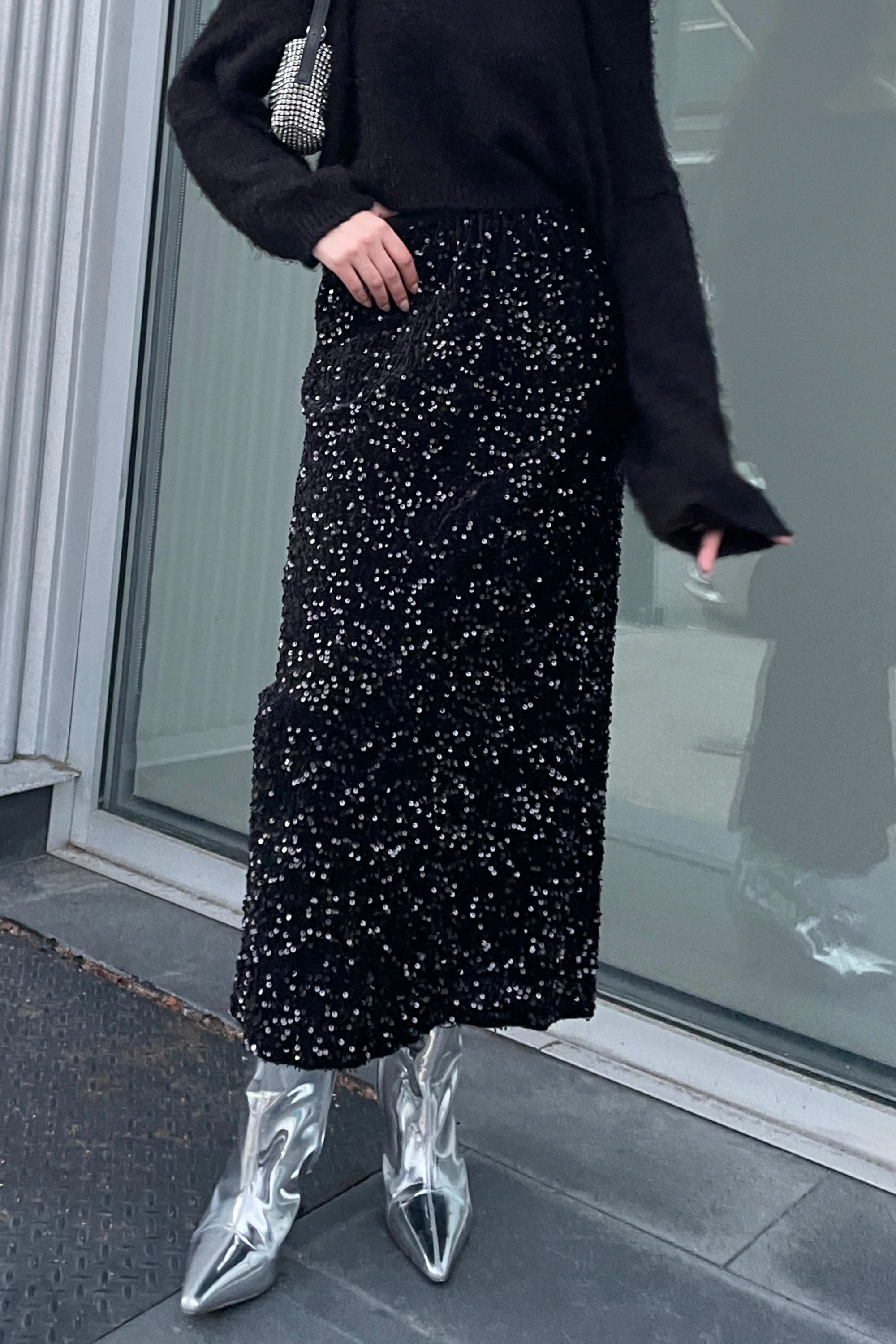 SEQUINED MIDI SKIRT Relaxed Vibes Oversized style