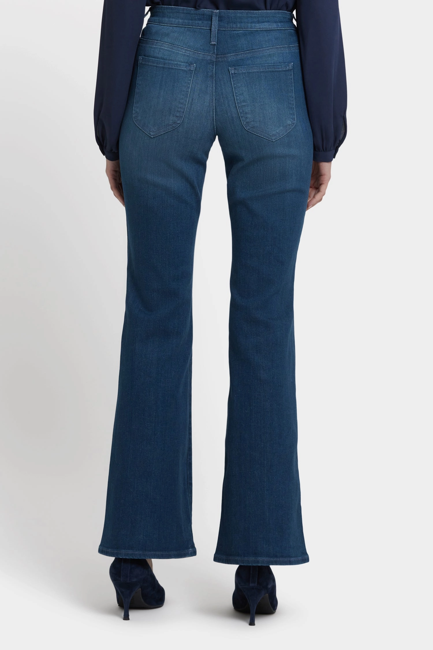 Family Style Minimalist Style Date Night Sandblasted Finish Ava Flared Jeans - Hugo Rain