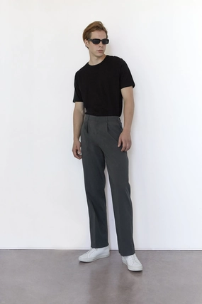 STRAIGHT LEG PANT WITH PLEATS Smart Fit
