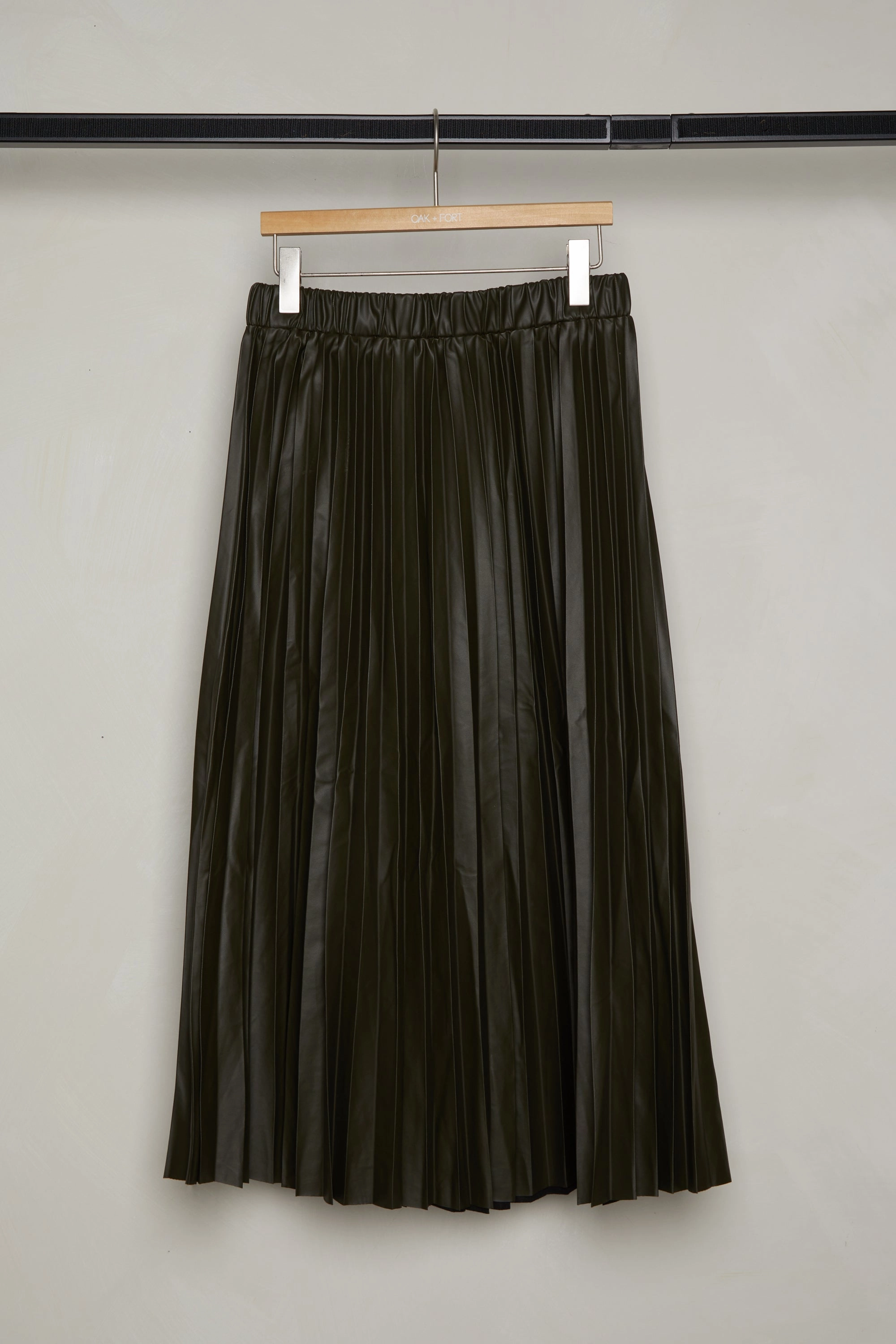 VEGAN LEATHER PLEATED SKIRT Soft Finish Knee Length