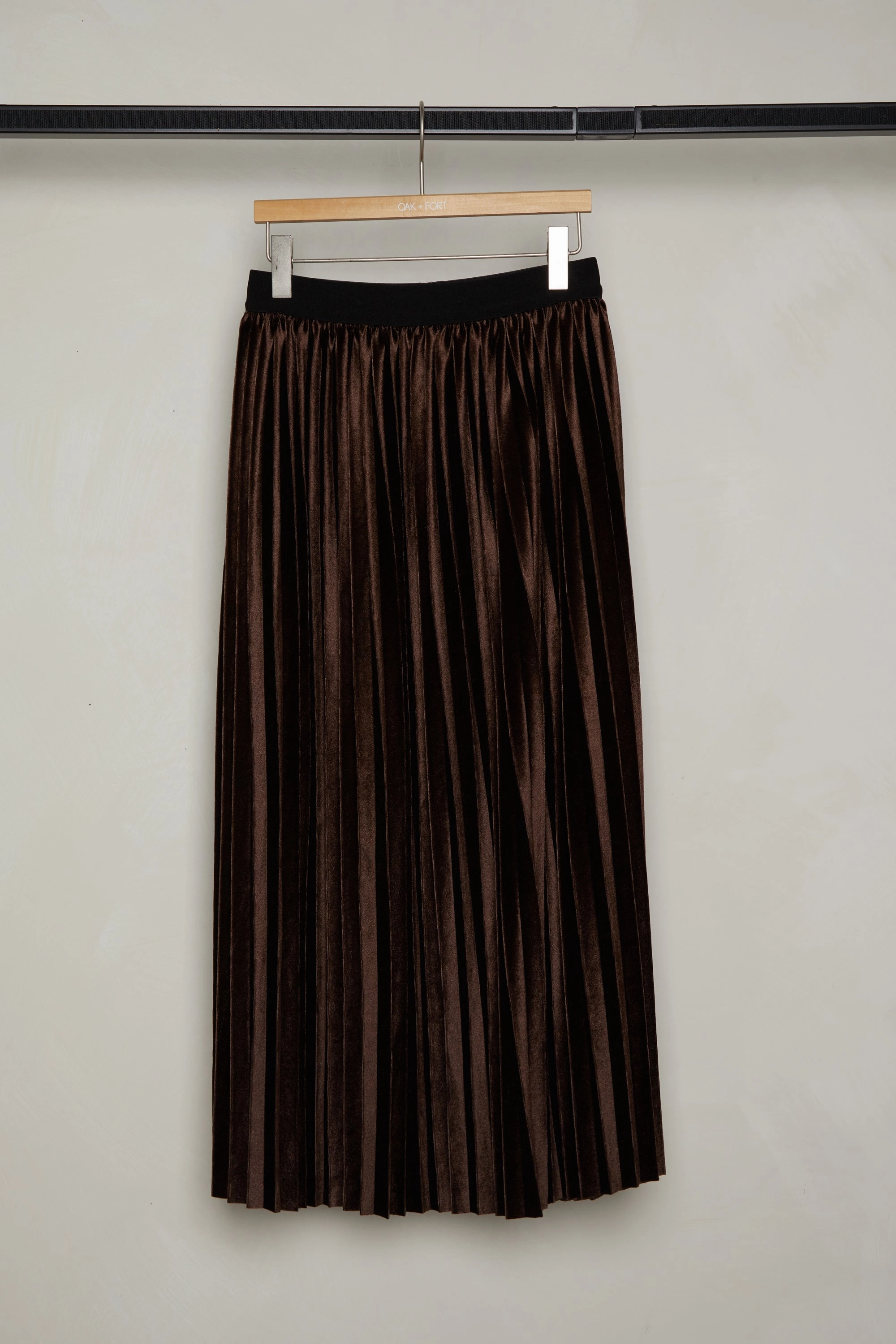 VELVET MIDI SKIRT Style Innovation Trendy Mood