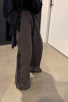 Double Stitched SIDE ZIP PANT