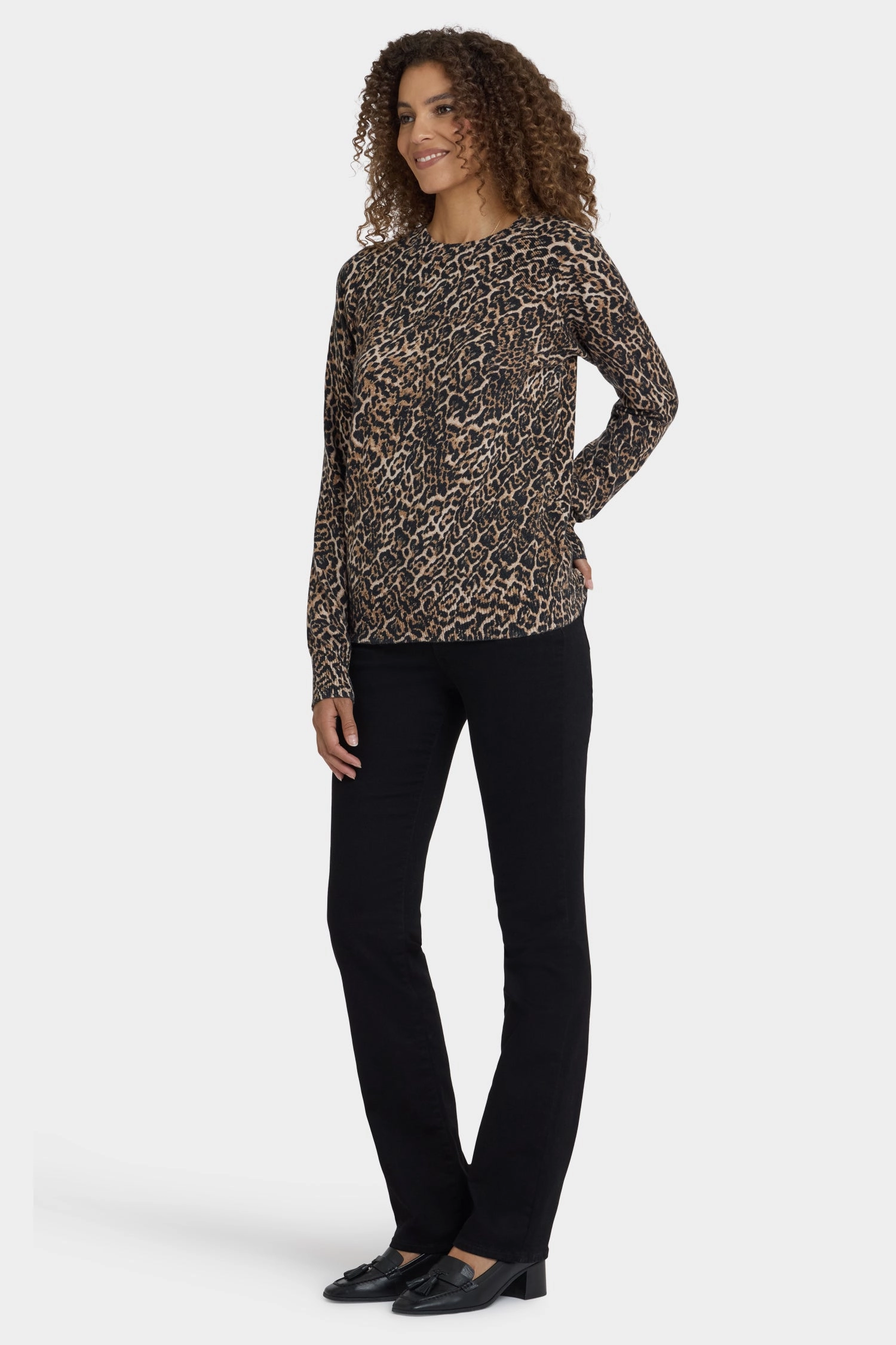 Cheetah Crewneck Sweater - Onyx Cheetah Essential Layer layering option