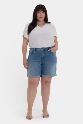 Diana Relaxed Denim Shorts In Plus Size - Barcelona Breeze laid-back style Warm Day