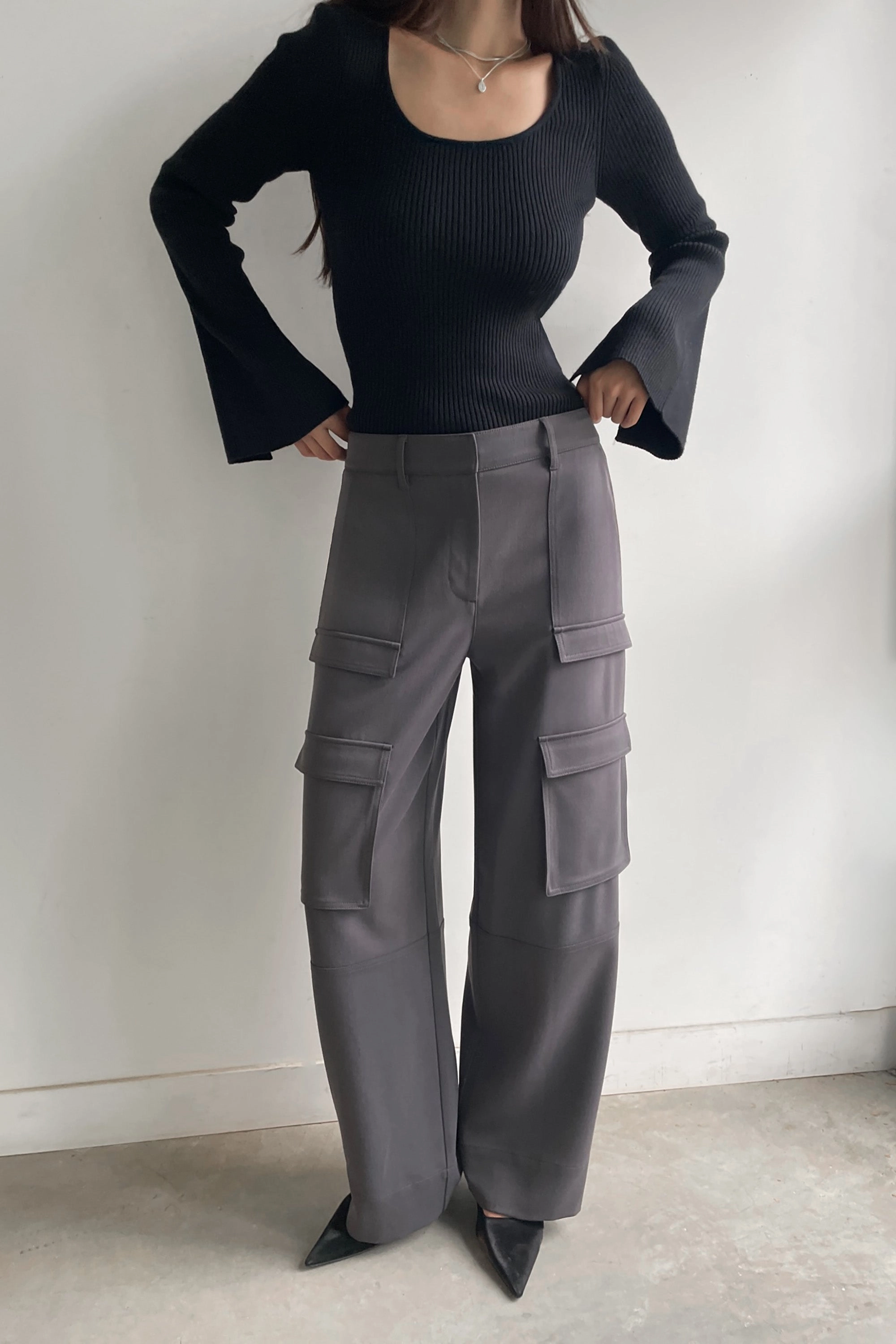 WIDE LEG CARGO PANT Crisp Design Sleek lines