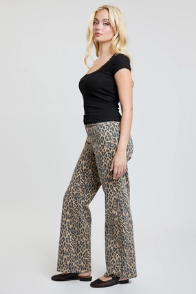 Women's High Rise Animal Print Wide Leg Jeans Athlete Fit Modern Autumn Days