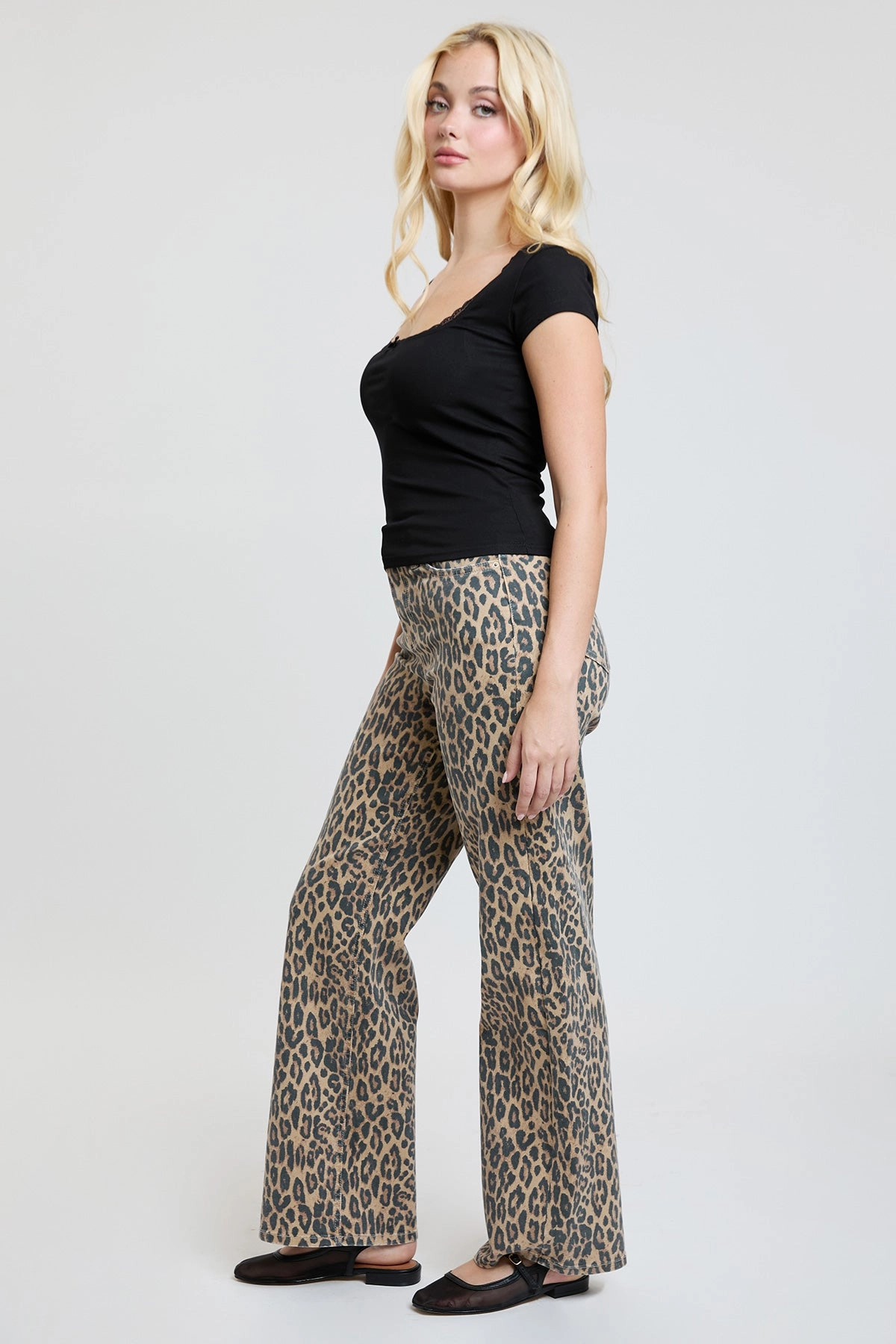 Women's High Rise Animal Print Wide Leg Jeans Athlete Fit Modern Autumn Days