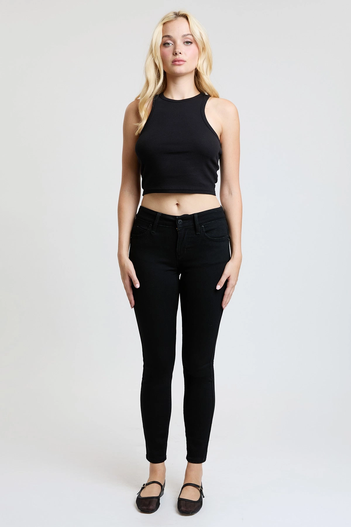 Women's Luxe Mid Rise WannaBettaButt Skinny Jeans Smooth zipper closure