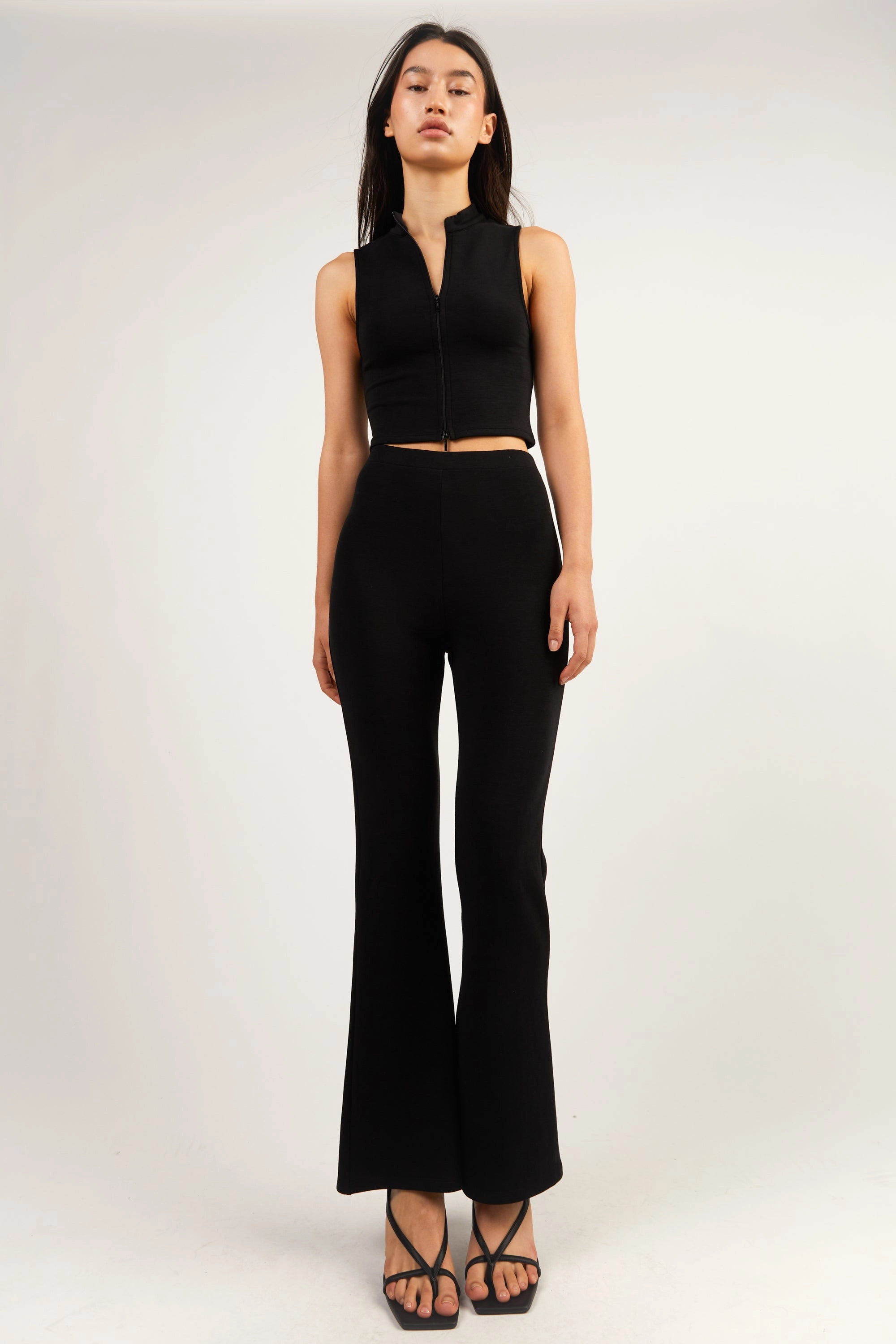 FLARED PANT Full Motion