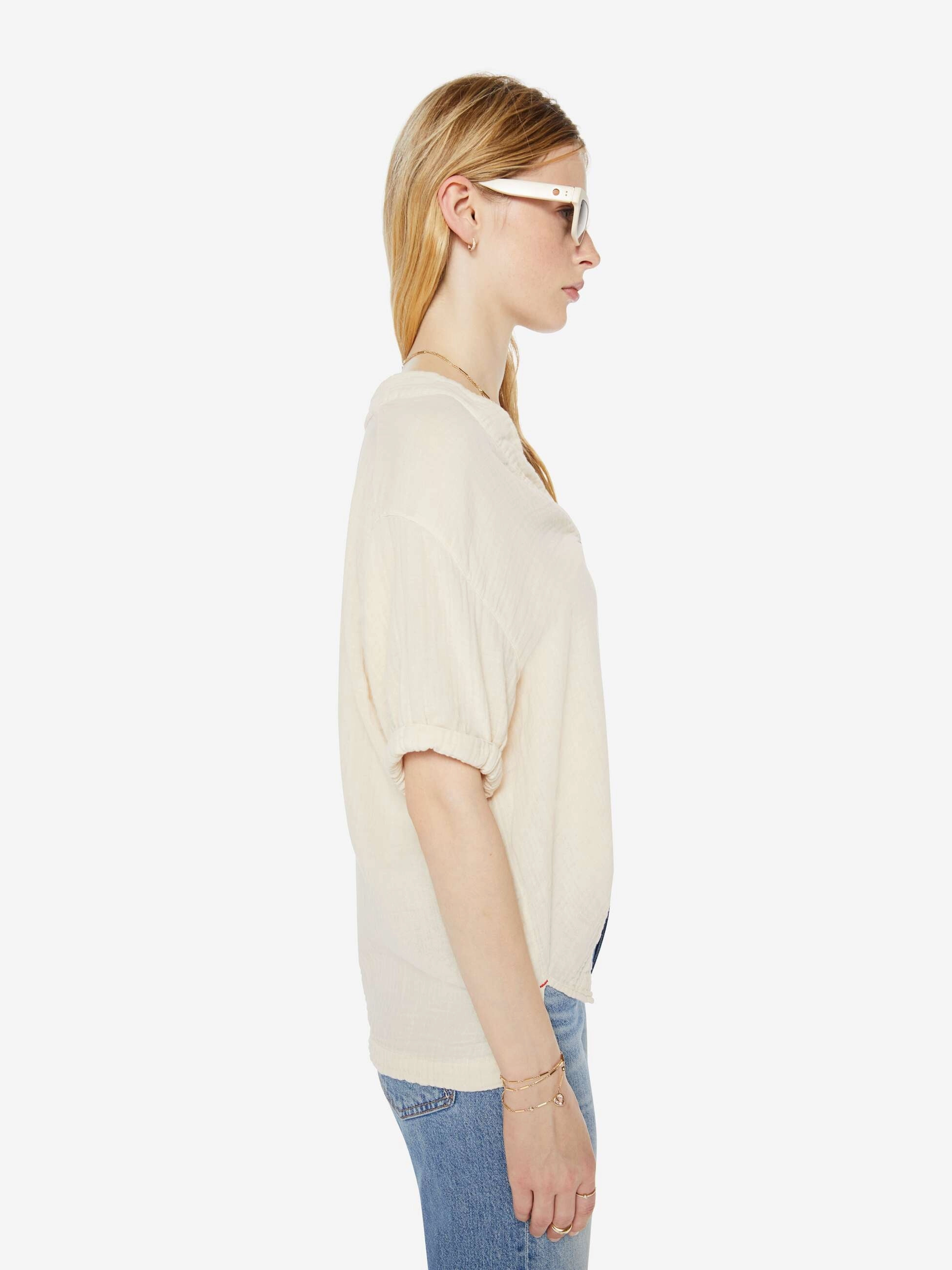 Practical Choice Non Iron Material XiRENA Avery Top - Oysterette