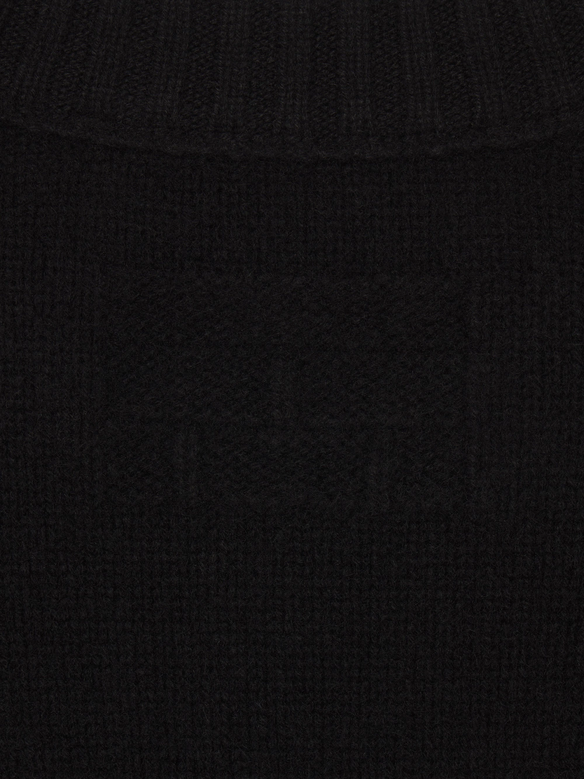 Cashmere Crewneck Sweater -- Noir Sleek Comfort